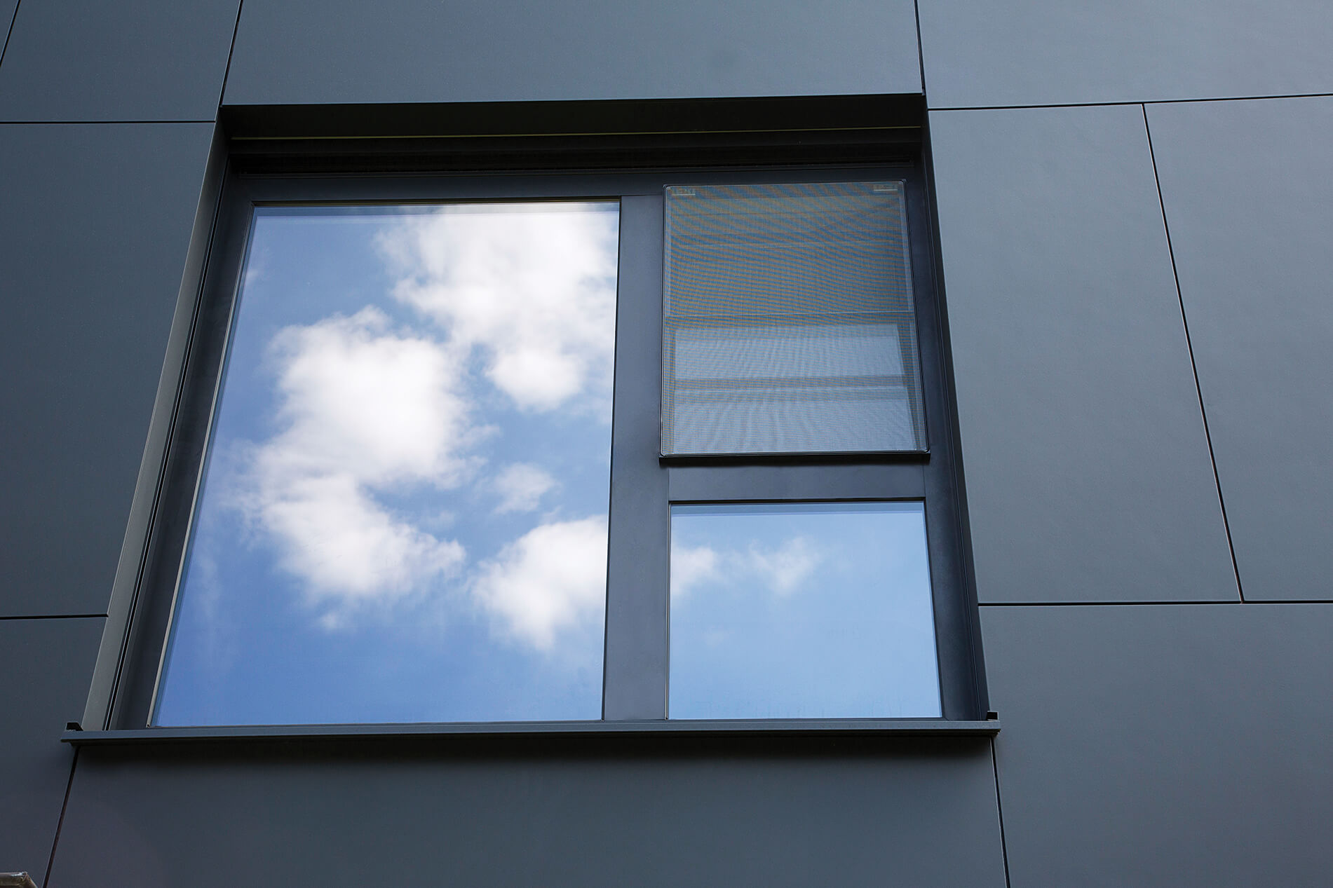 Aluminium Casement Windows | Trade & Commercial Aluminium Windows